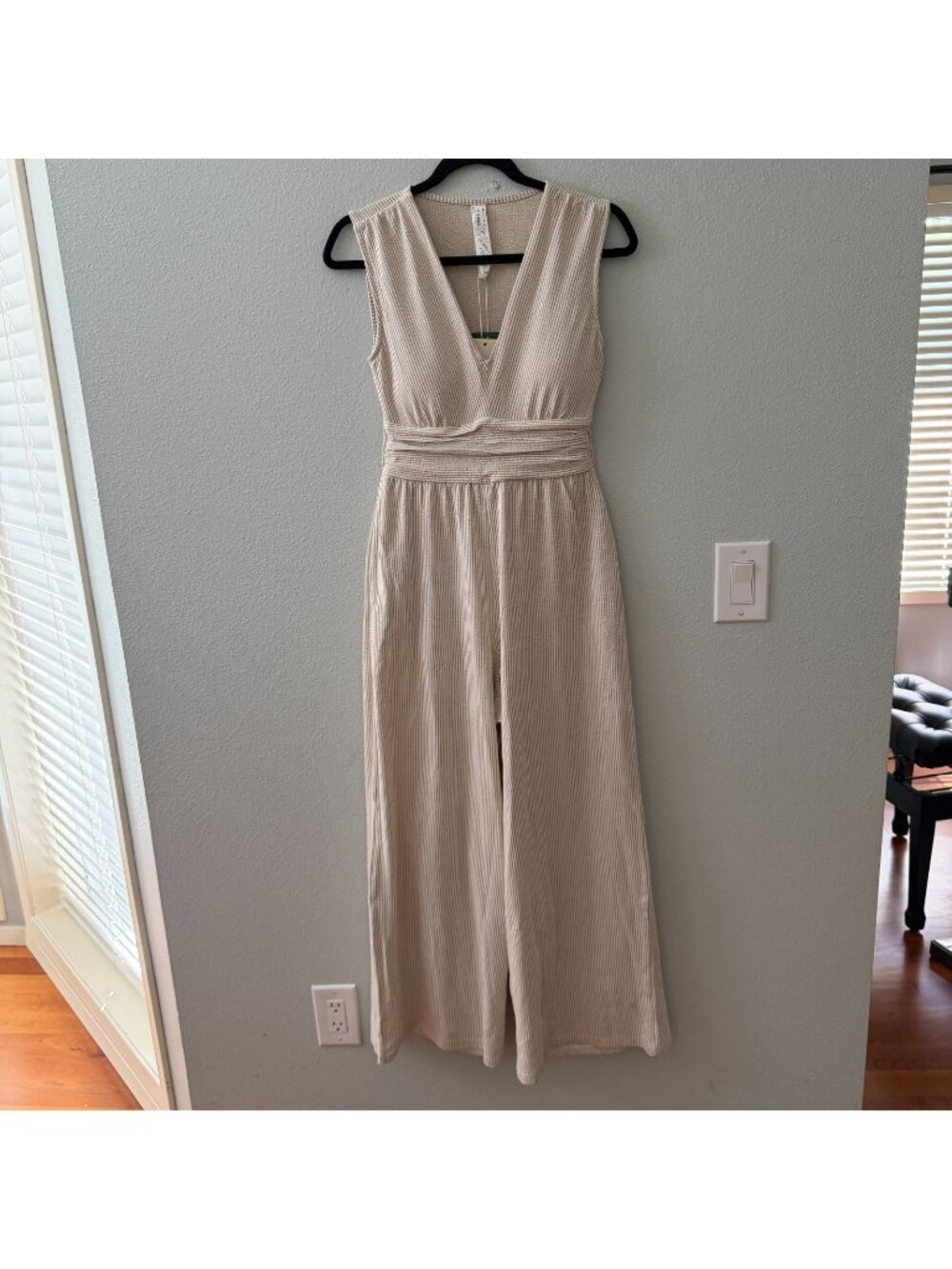 NWT Halara V Neck Sleeveless Ruched Wide Leg Jumpsuit Easy Peezy SMALL Cream
